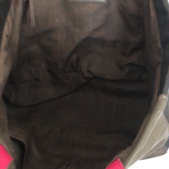 Marc by Marc Jacob’s What’s the T color block bag black olive and pink - Picture 6 of 6